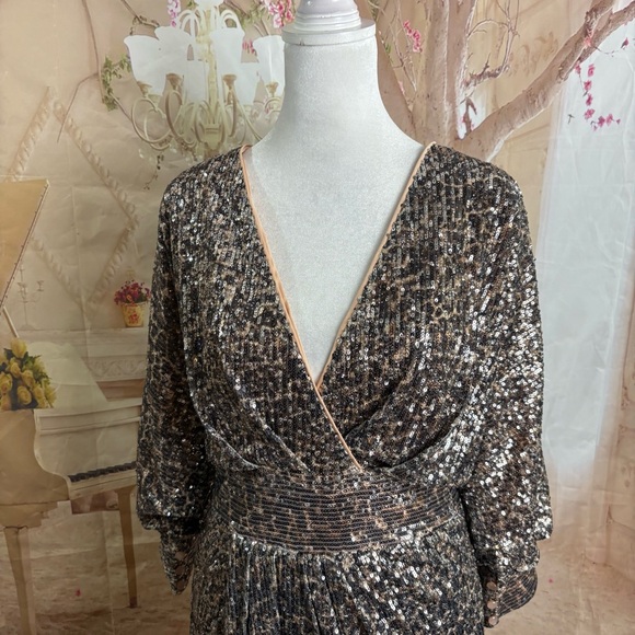 NEW ONE33 Social Leopard Print Draped Mini Sequin dress - Picture 3 of 12